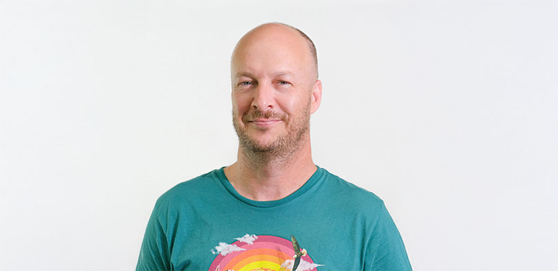 A headshot of Todd Smith